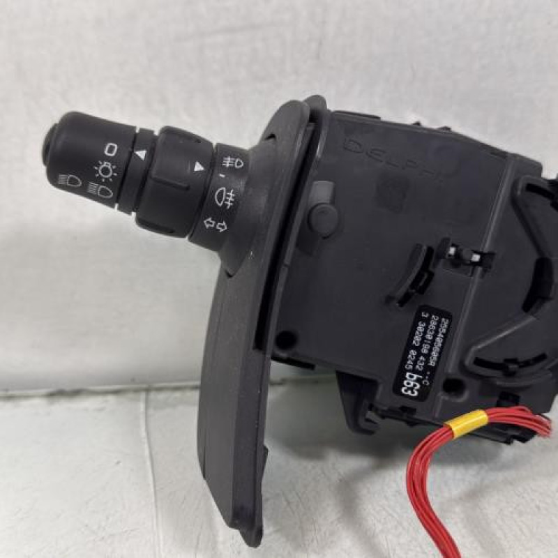 Commodo phare RENAULT CLIO 3 Photo n°1