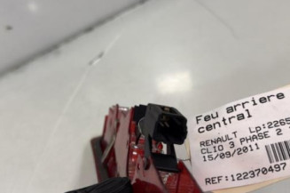 Feu arriere stop central RENAULT CLIO 3