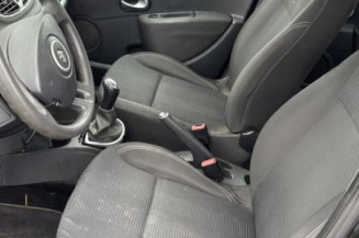 Feu arriere stop central RENAULT CLIO 3