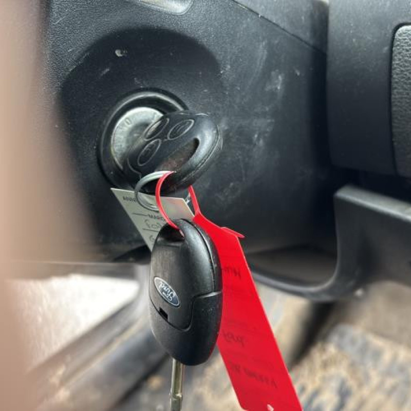 Feu arriere principal droit (feux) FORD MONDEO 2 Photo n°20