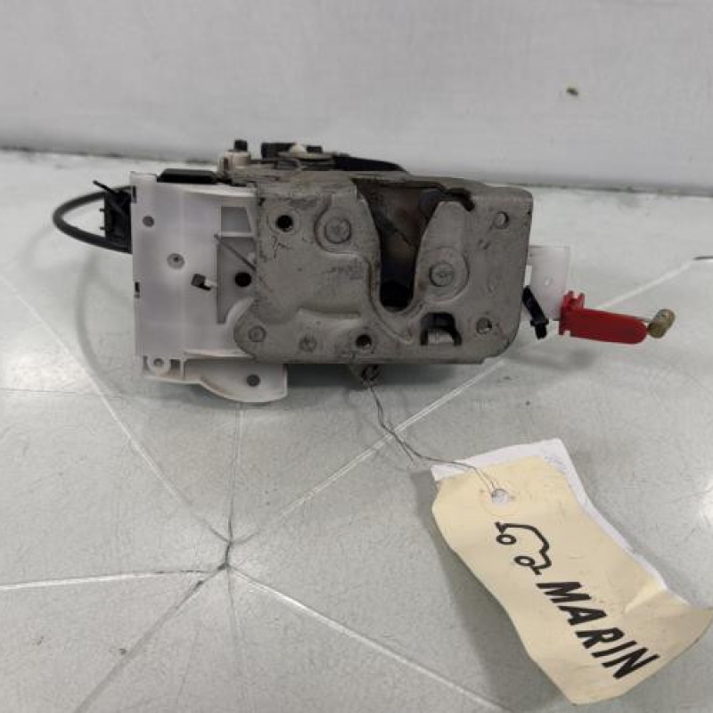 Serrure avant droit FORD MONDEO 2 Photo n°1