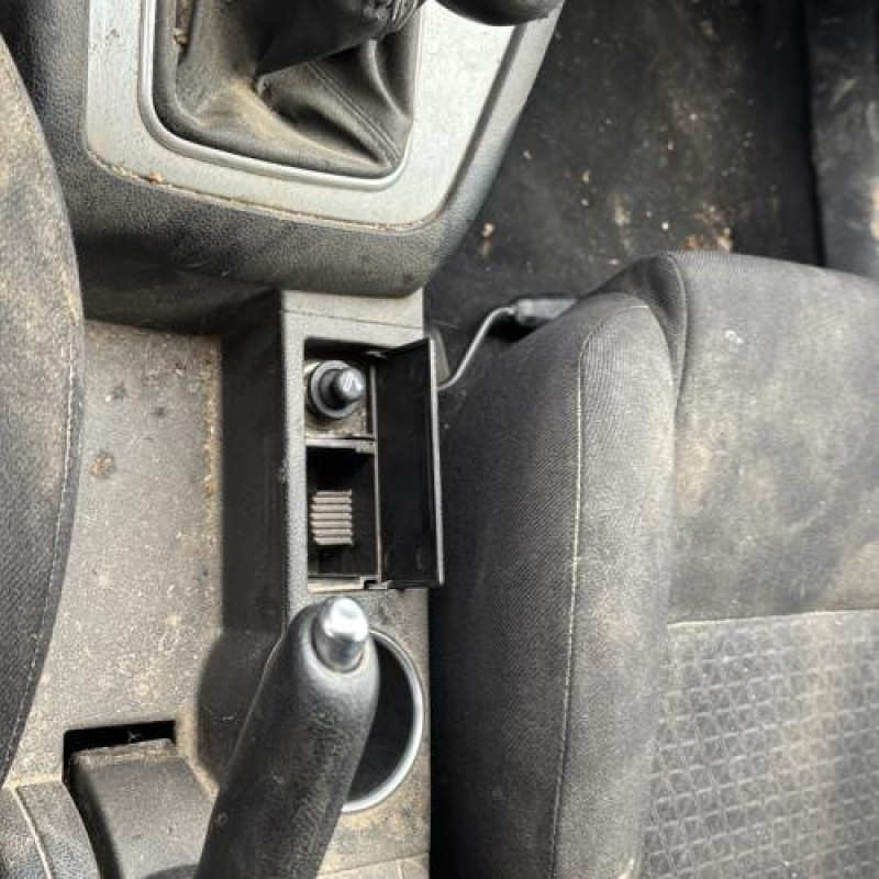 Serrure avant droit FORD MONDEO 2 Photo n°20