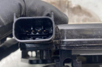 Serrure avant droit KIA RIO 3