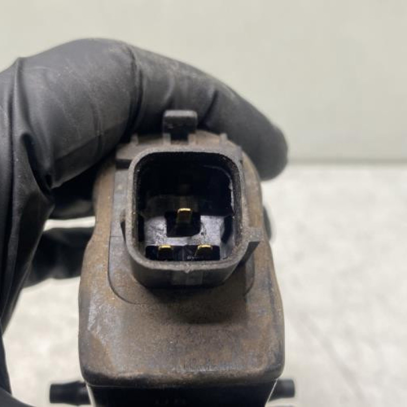 Pompe lave glace avant KIA RIO 3 Photo n°5