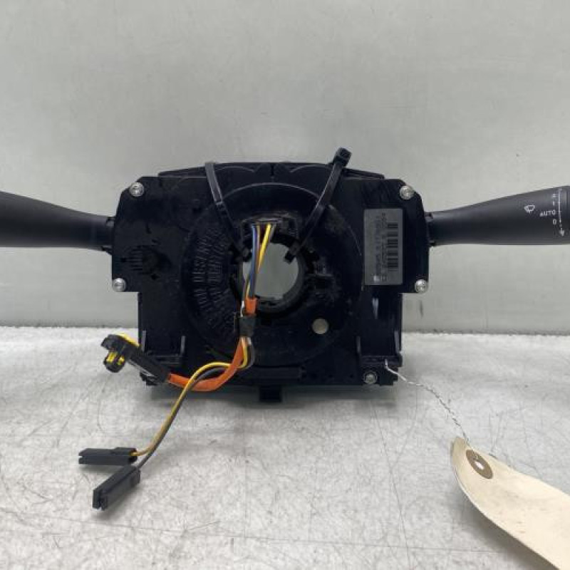 Com (Bloc Contacteur Tournant+Commodo Essuie Glace+Commodo Phare) CITROEN C3 1 Photo n°1