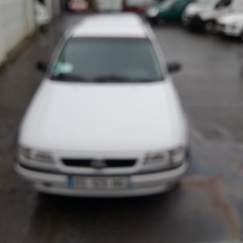 Aile avant droit OPEL ASTRA F Photo n°9