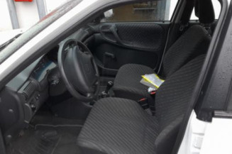 Aile avant droit OPEL ASTRA F