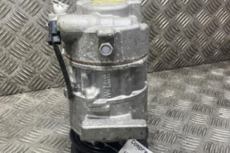 Compresseur clim KIA STONIC Photo n°1