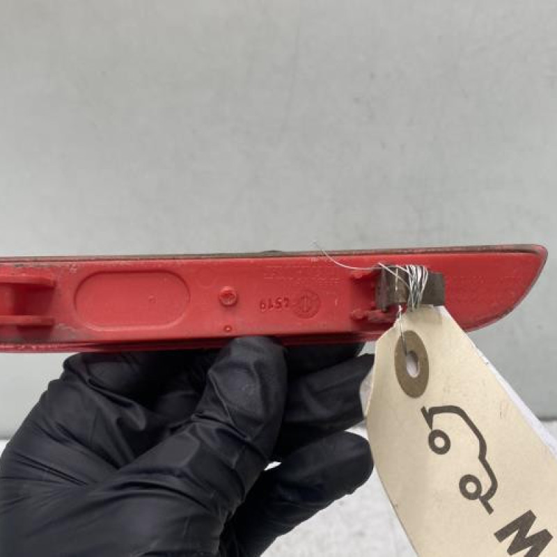 Catadioptre arriere gauche RENAULT TWINGO 3 Photo n°2