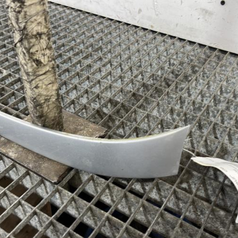 Enjoliveur de phare gauche CITROEN SAXO Photo n°2