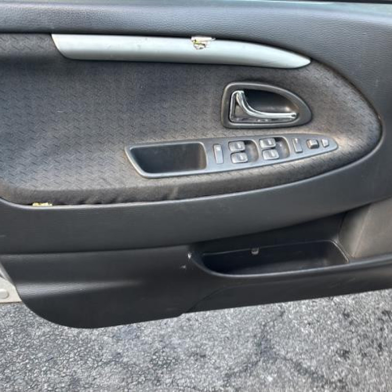 Optique avant principal droit (feux)(phare) VOLVO V 40 1 Photo n°13