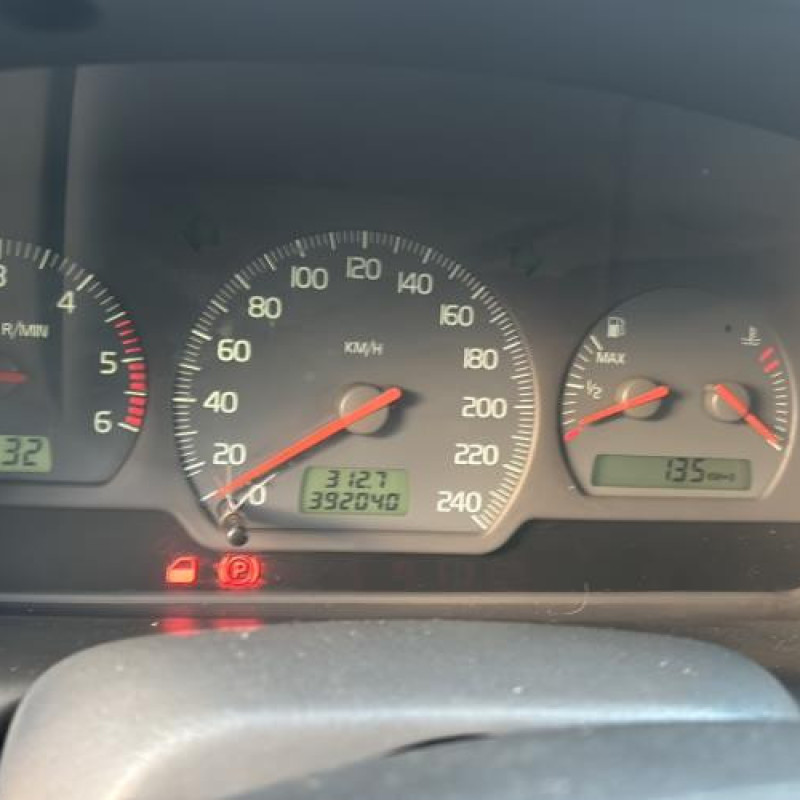 Optique avant principal droit (feux)(phare) VOLVO V 40 1 Photo n°19