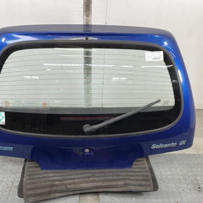 Malle/Hayon arriere FIAT SEICENTO Photo n°1