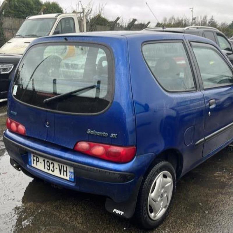 Malle/Hayon arriere FIAT SEICENTO Photo n°16