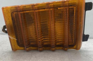 Optique avant secondaire gauche (feux)(clignotant) RENAULT B80 Photo n°1