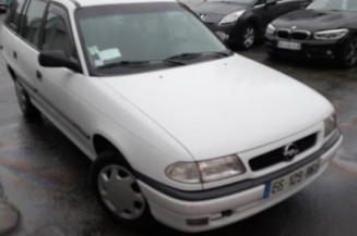 Anti brouillard gauche (feux) OPEL ASTRA F