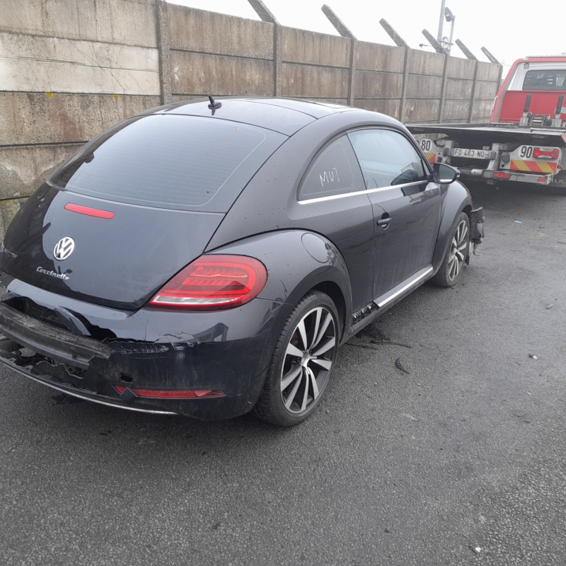 VOLKSWAGEN BEETLE 2 PHASE 2 2.0 TDI - 16V TURBO Photo n°2