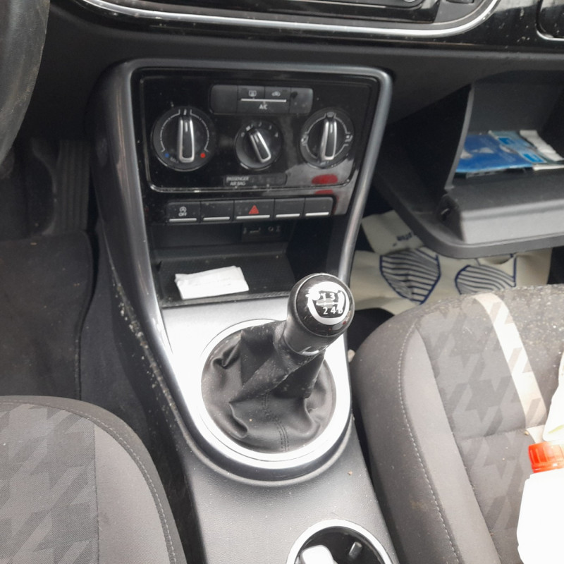 VOLKSWAGEN BEETLE 2 PHASE 2 2.0 TDI - 16V TURBO Photo n°7