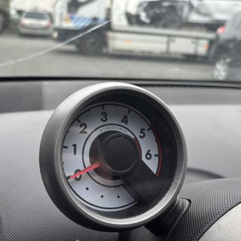 Pivot de moyeu avant droit PEUGEOT 107 Photo n°14