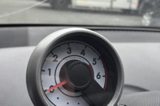 Pivot de moyeu avant gauche PEUGEOT 107