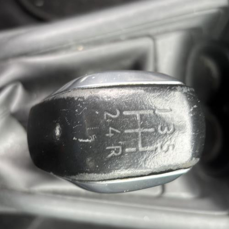 Face avant PEUGEOT 208 1 Photo n°7