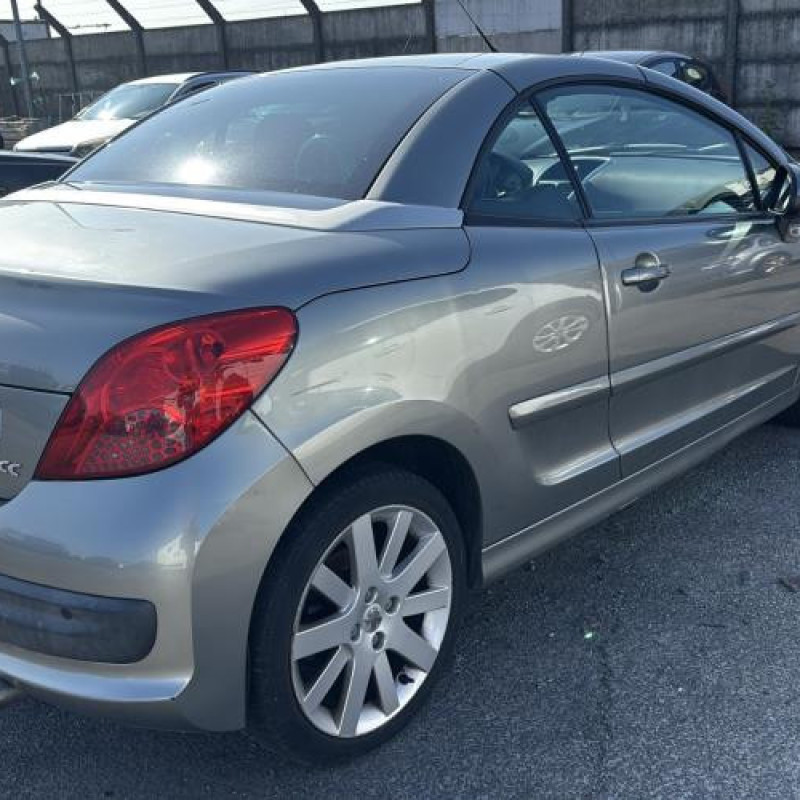 Face avant PEUGEOT 207 Photo n°3