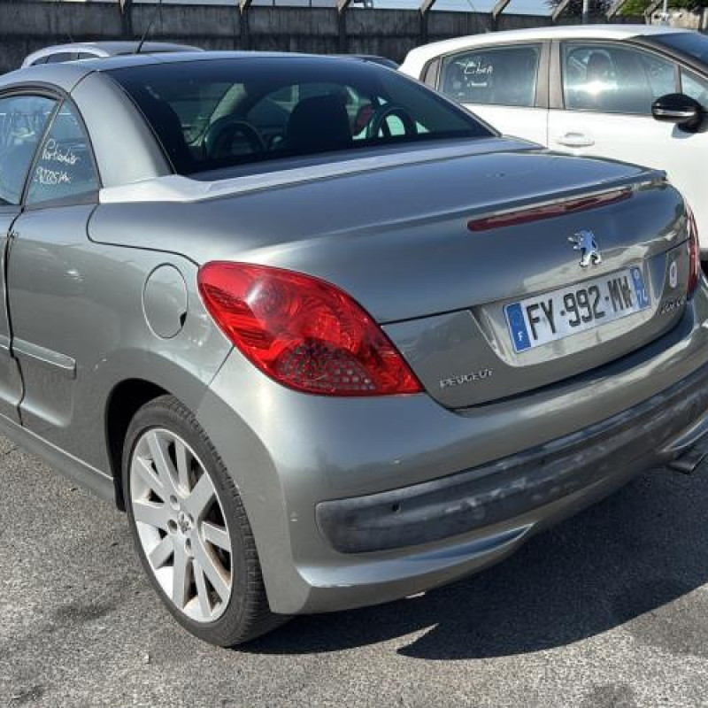 Face avant PEUGEOT 207 Photo n°4