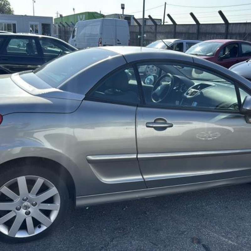 Face avant PEUGEOT 207 Photo n°7