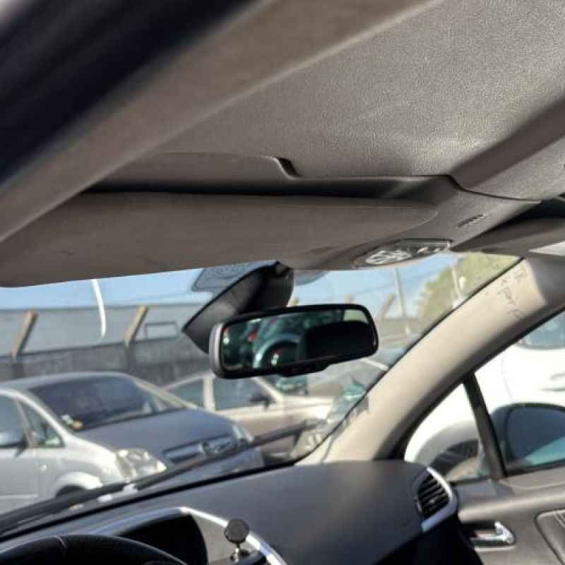 Face avant PEUGEOT 207 Photo n°12