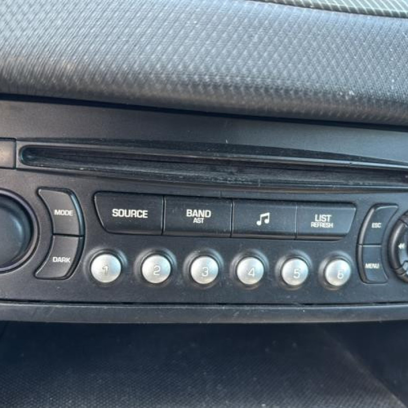 Face avant PEUGEOT 207 Photo n°17