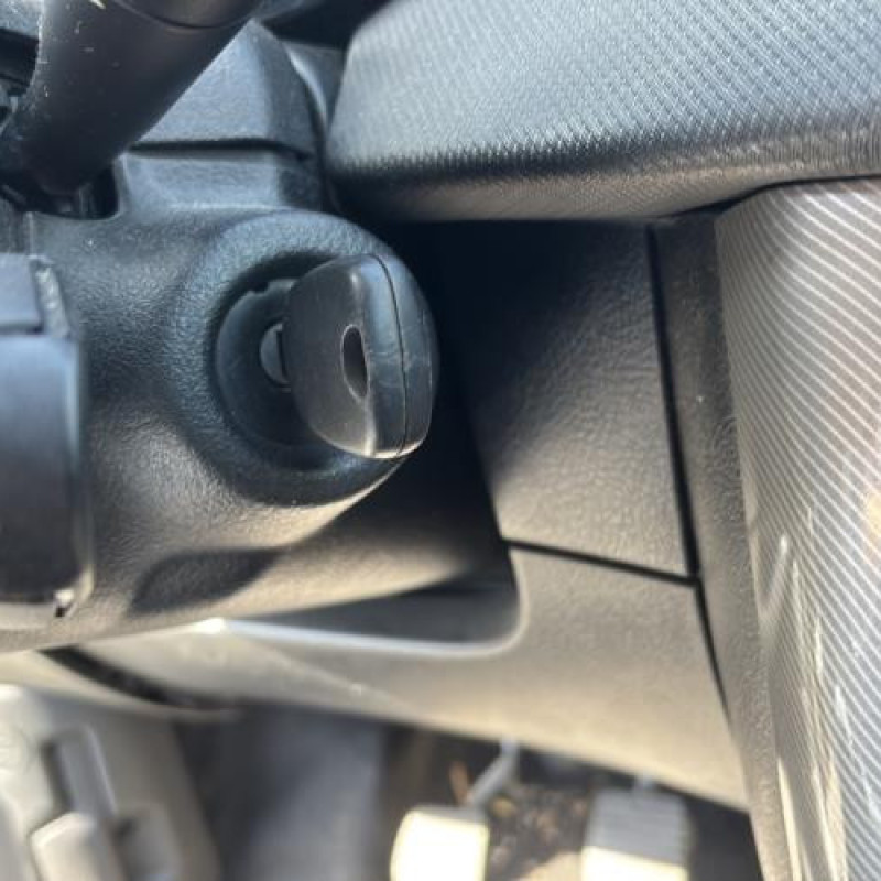 Face avant PEUGEOT 207 Photo n°19