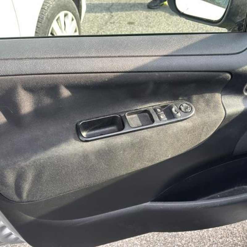 Face avant PEUGEOT 207 Photo n°9