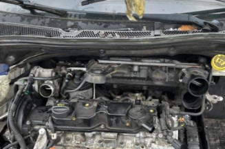 Face avant PEUGEOT 208 1