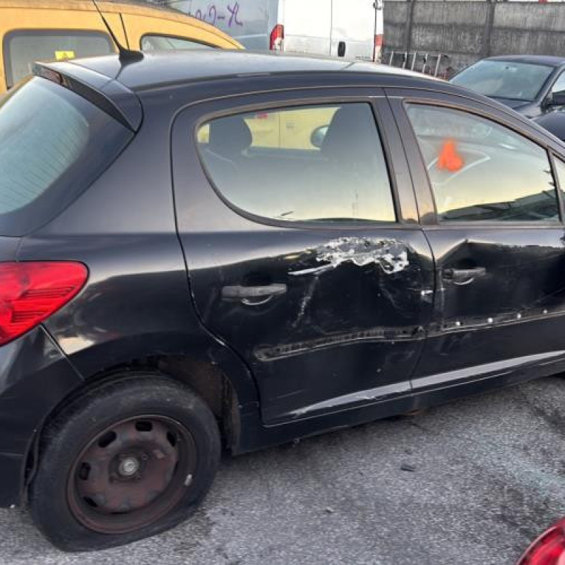 Face avant PEUGEOT 207 Photo n°7