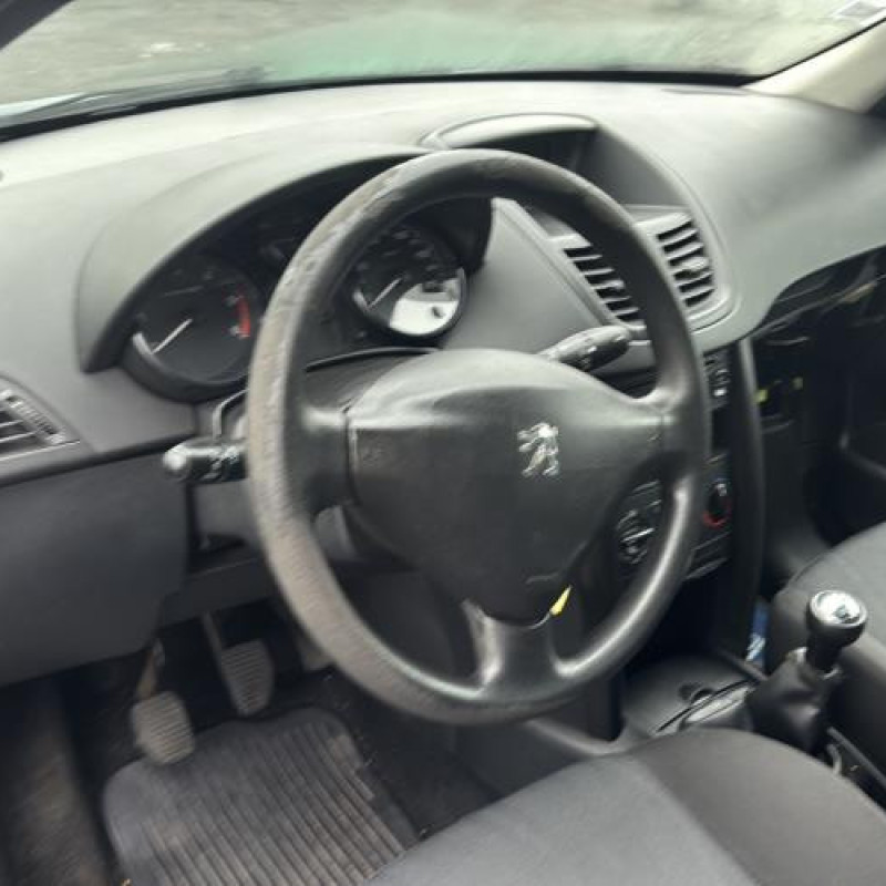 Face avant PEUGEOT 207 Photo n°12