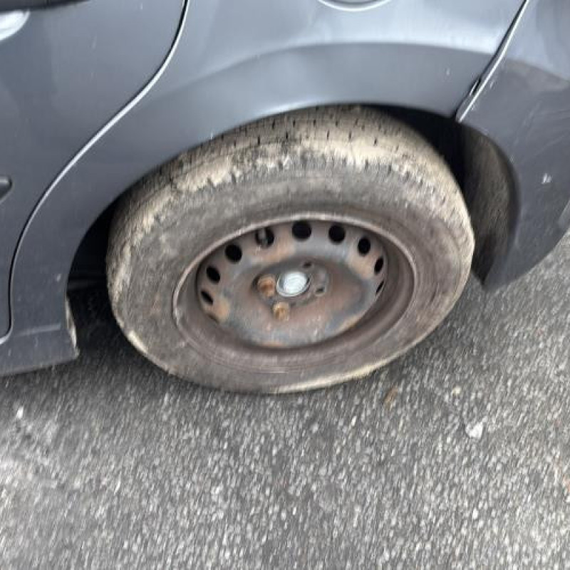 Face avant PEUGEOT 207 Photo n°18