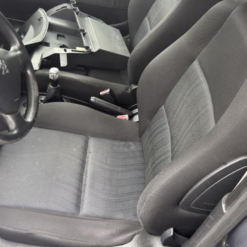 Face avant PEUGEOT 207 Photo n°10