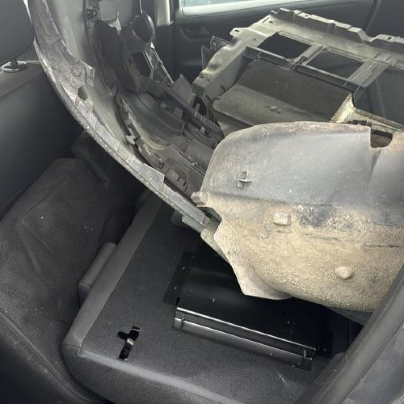 Face avant PEUGEOT 207 Photo n°11