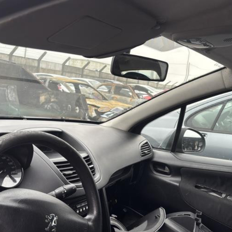 Face avant PEUGEOT 207 Photo n°13