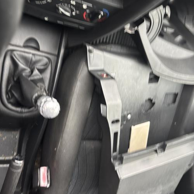 Face avant PEUGEOT 207 Photo n°19