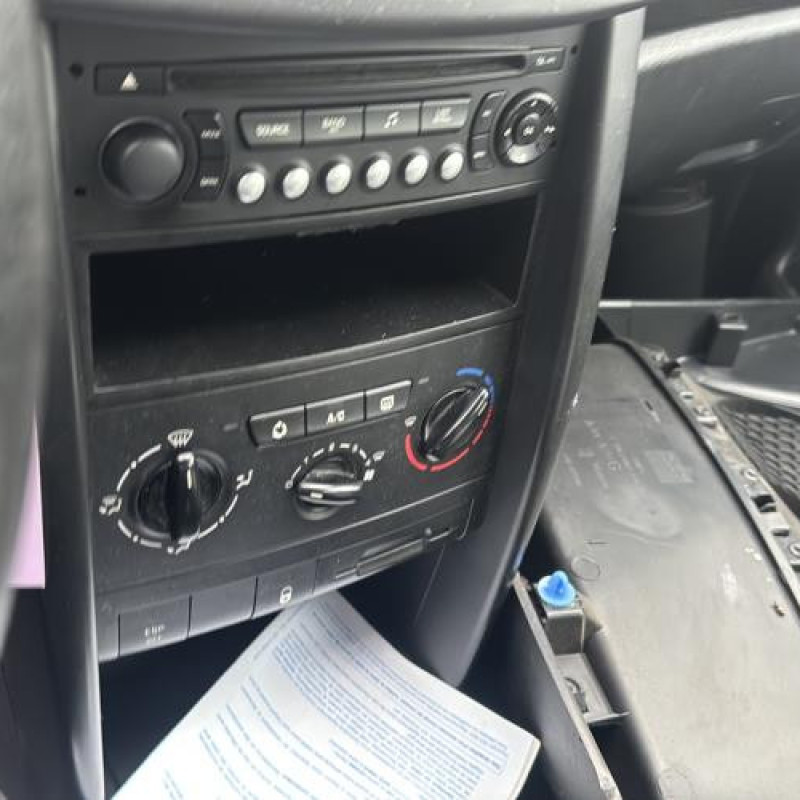 Face avant PEUGEOT 207 Photo n°16