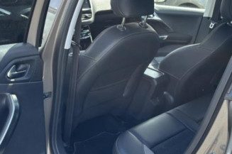 Face avant PEUGEOT 2008 1