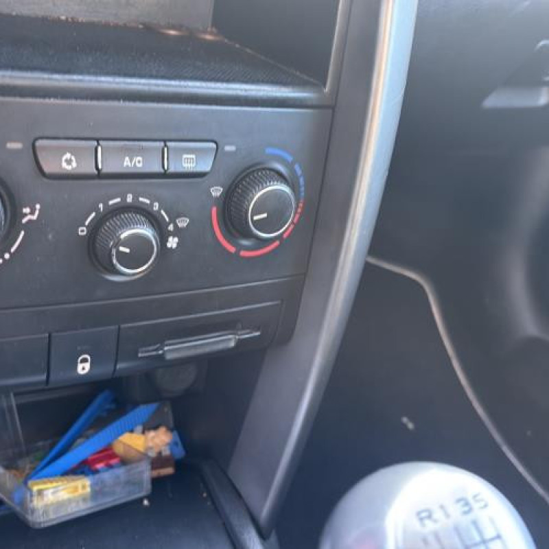 Face avant PEUGEOT 207 Photo n°19