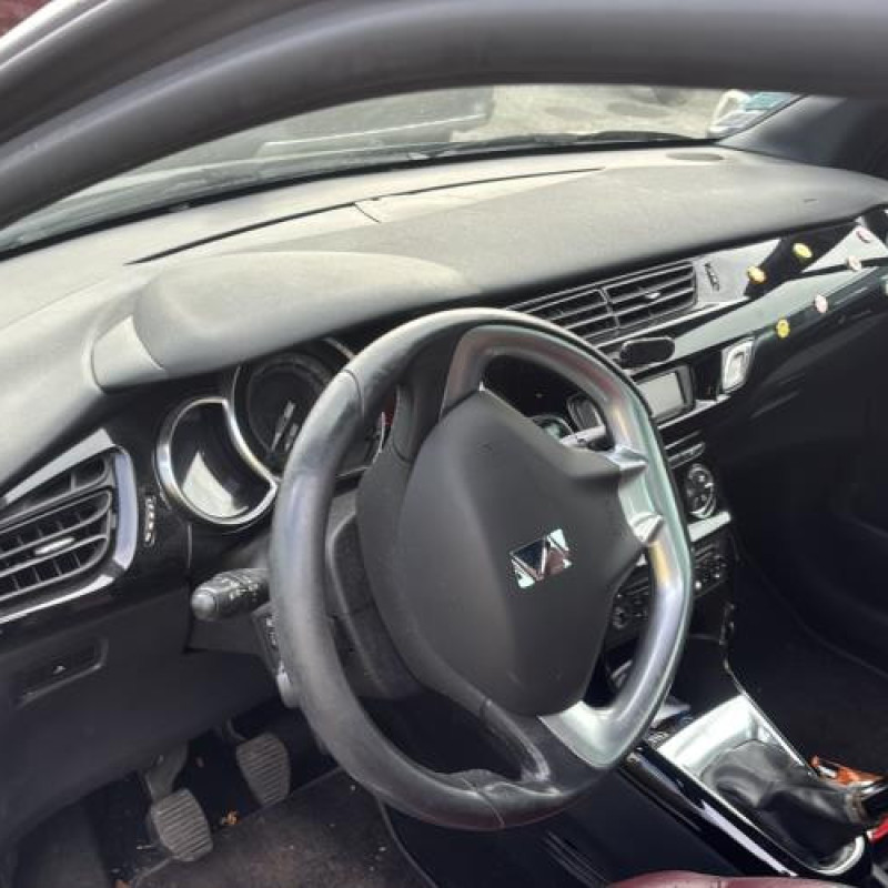 Face avant CITROEN DS3 Photo n°13