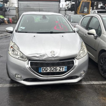 Face avant PEUGEOT 208 1 Photo n°1