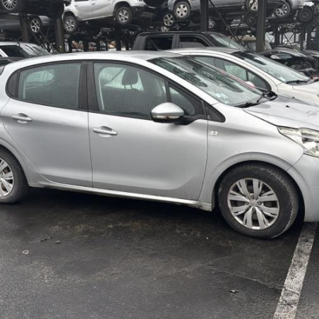 Face avant PEUGEOT 208 1