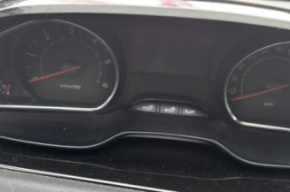 Face avant PEUGEOT 208 1