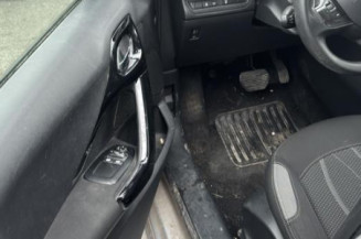 Face avant PEUGEOT 208 1