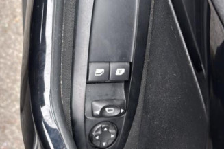 Face avant PEUGEOT 208 1