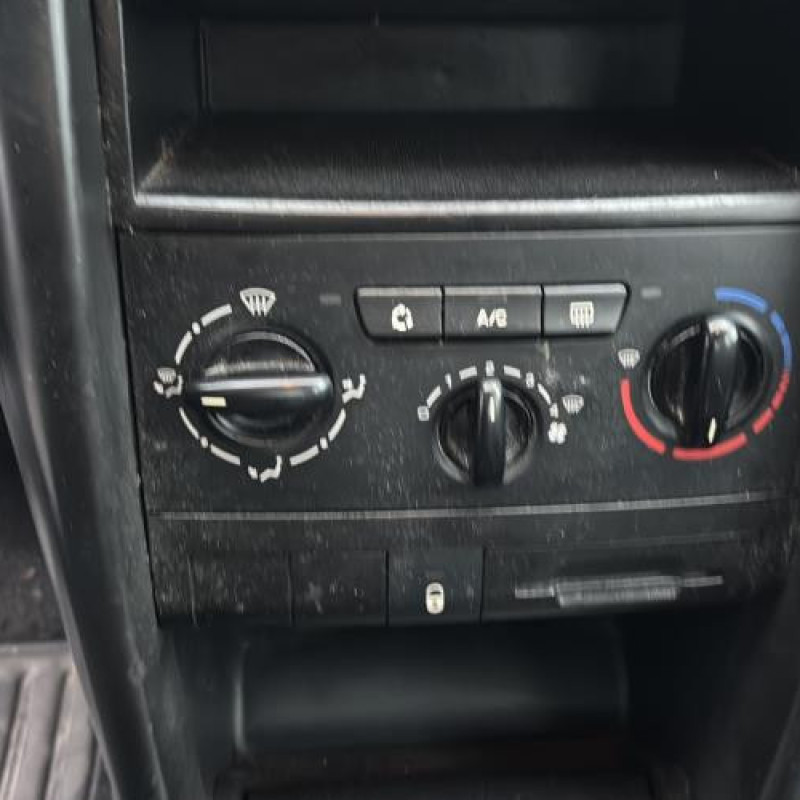 Boitier air bag PEUGEOT 207 Photo n°8